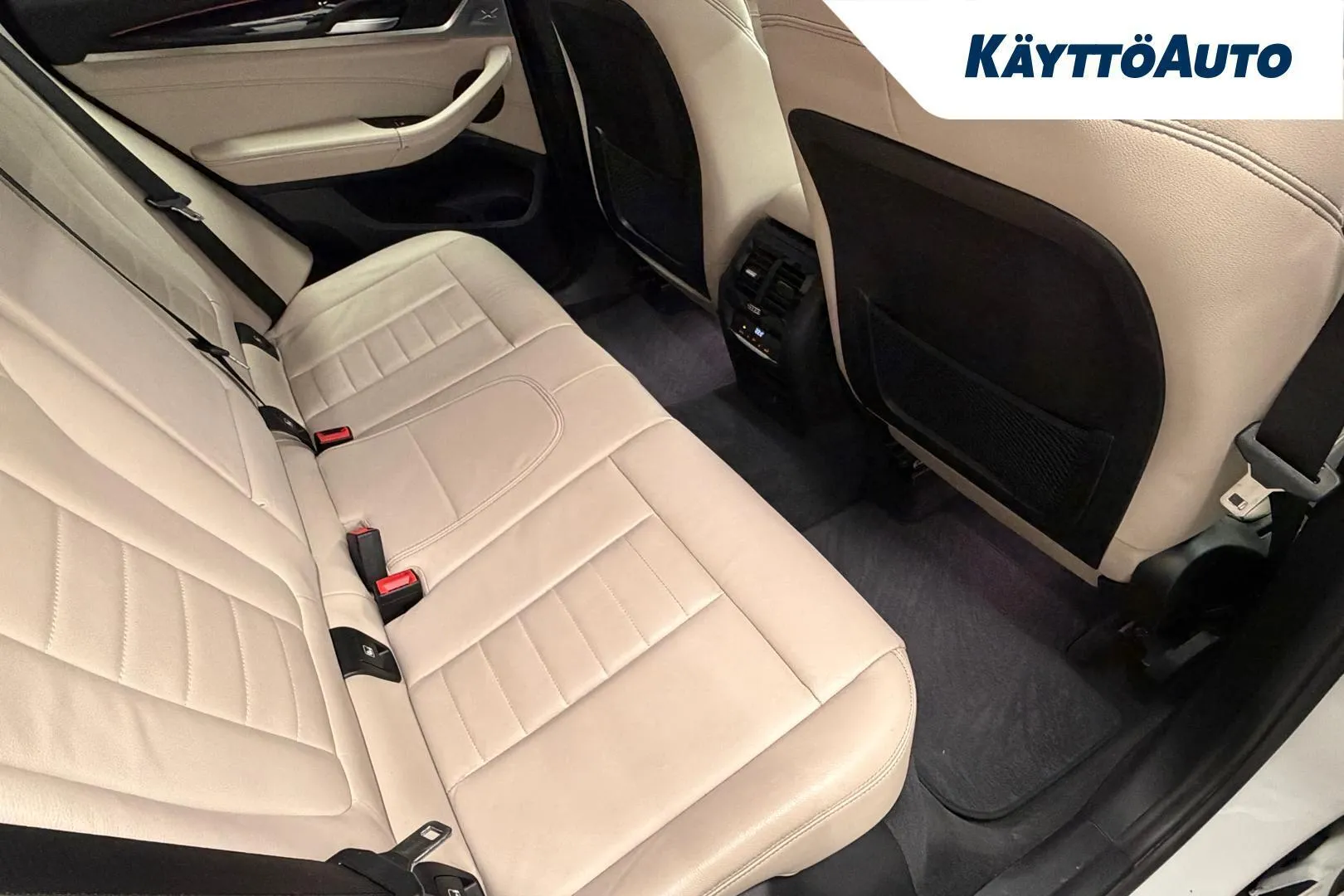 BMW X3 CLU-811 carousel image