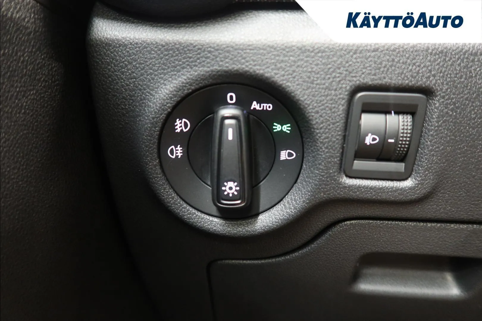 Skoda Fabia XTT-866 carousel image