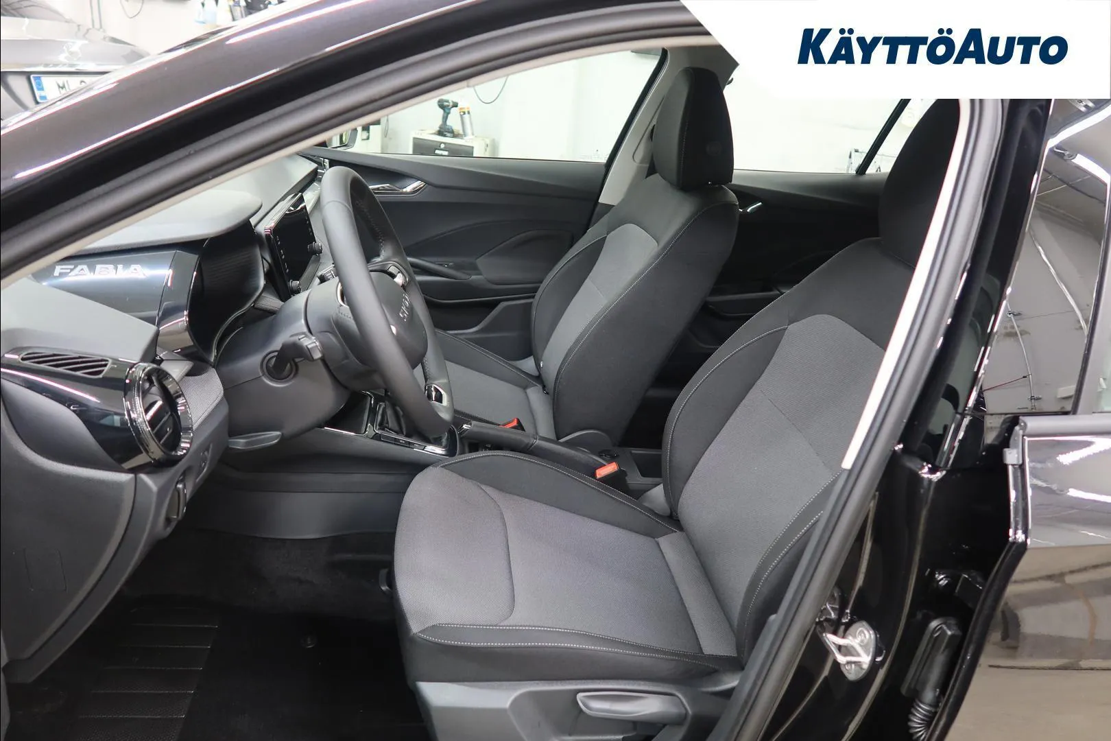 Skoda Fabia XTT-866 carousel image