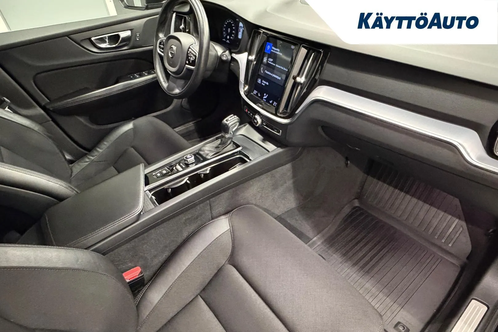 Volvo V60 MPB-990 carousel image