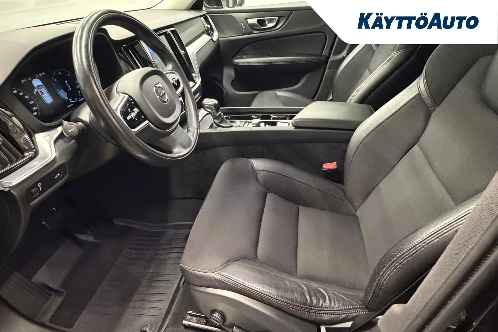 Volvo V60 MPB-990 carousel image