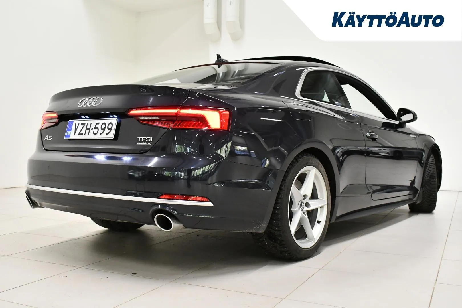 Audi A5 VZH-599 carousel image