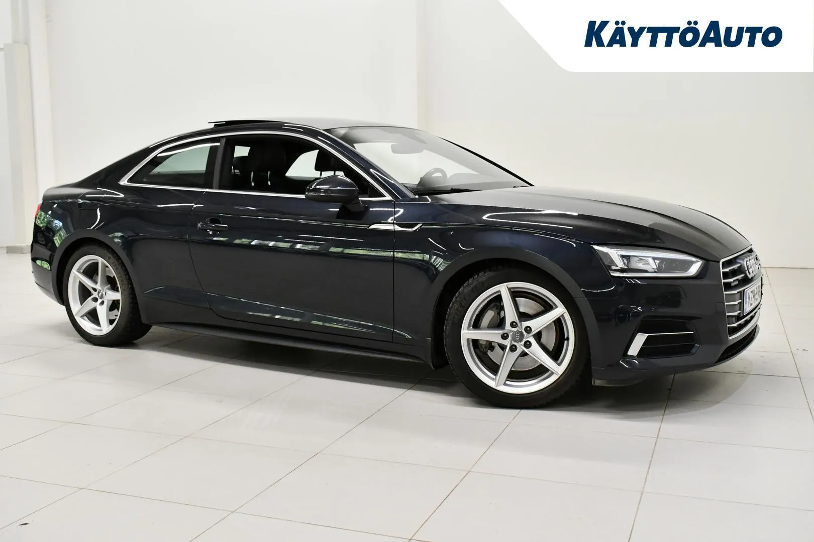 Audi A5 VZH-599 carousel image