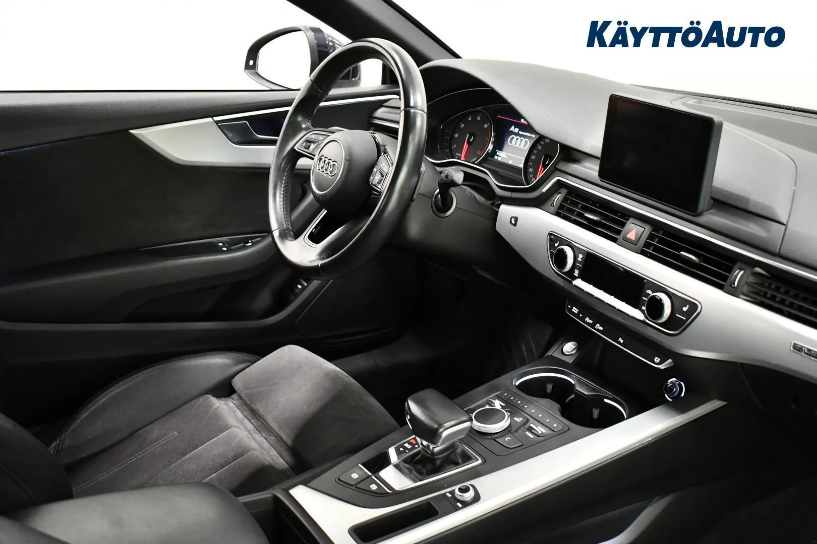 Audi A5 VZH-599 carousel image