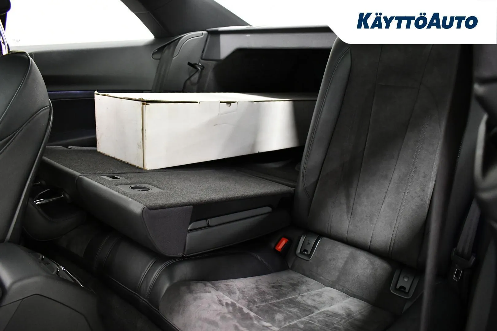 Audi A5 VZH-599 carousel image