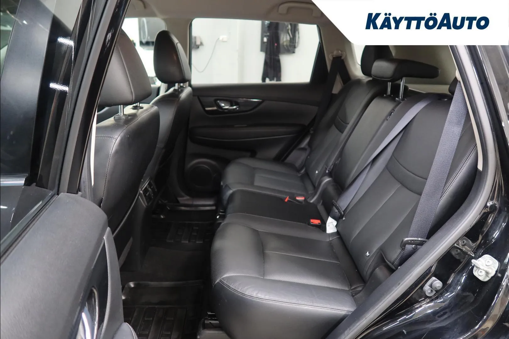Nissan X-Trail GNR-824 carousel image