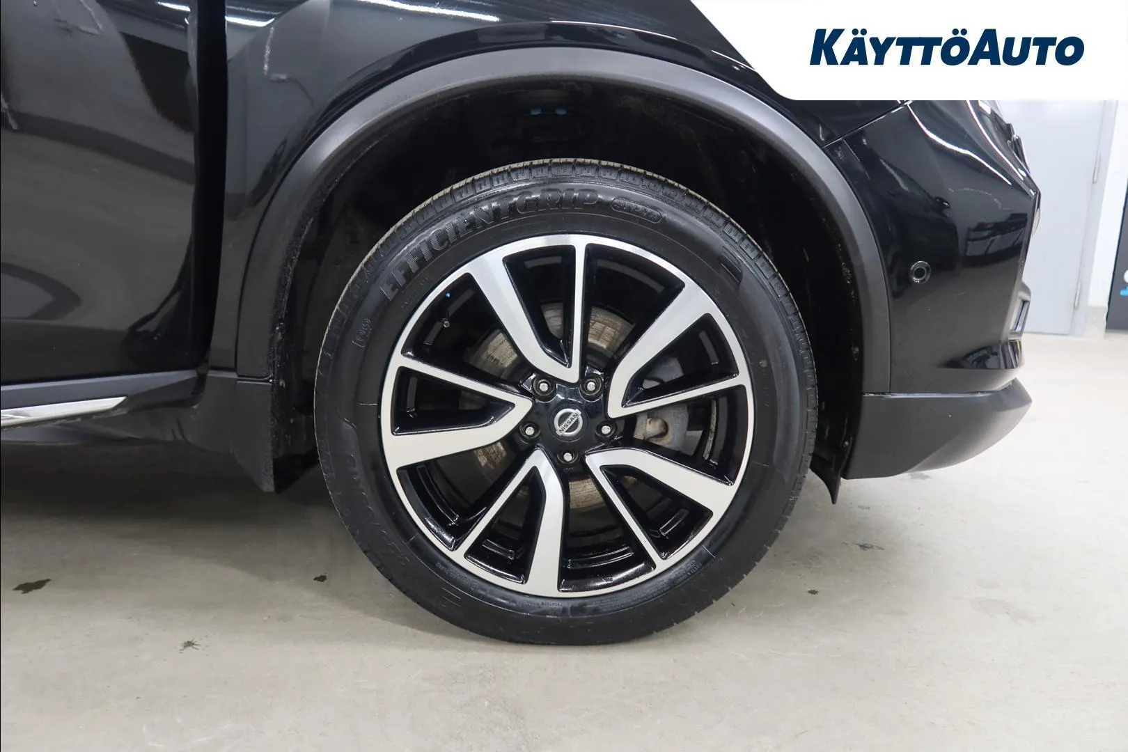 Nissan X-Trail GNR-824 carousel image