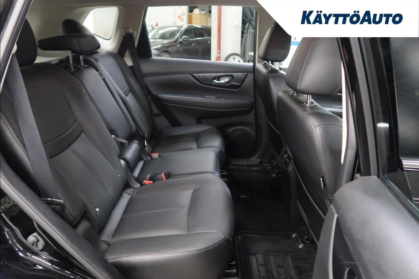 Nissan X-Trail GNR-824 carousel image