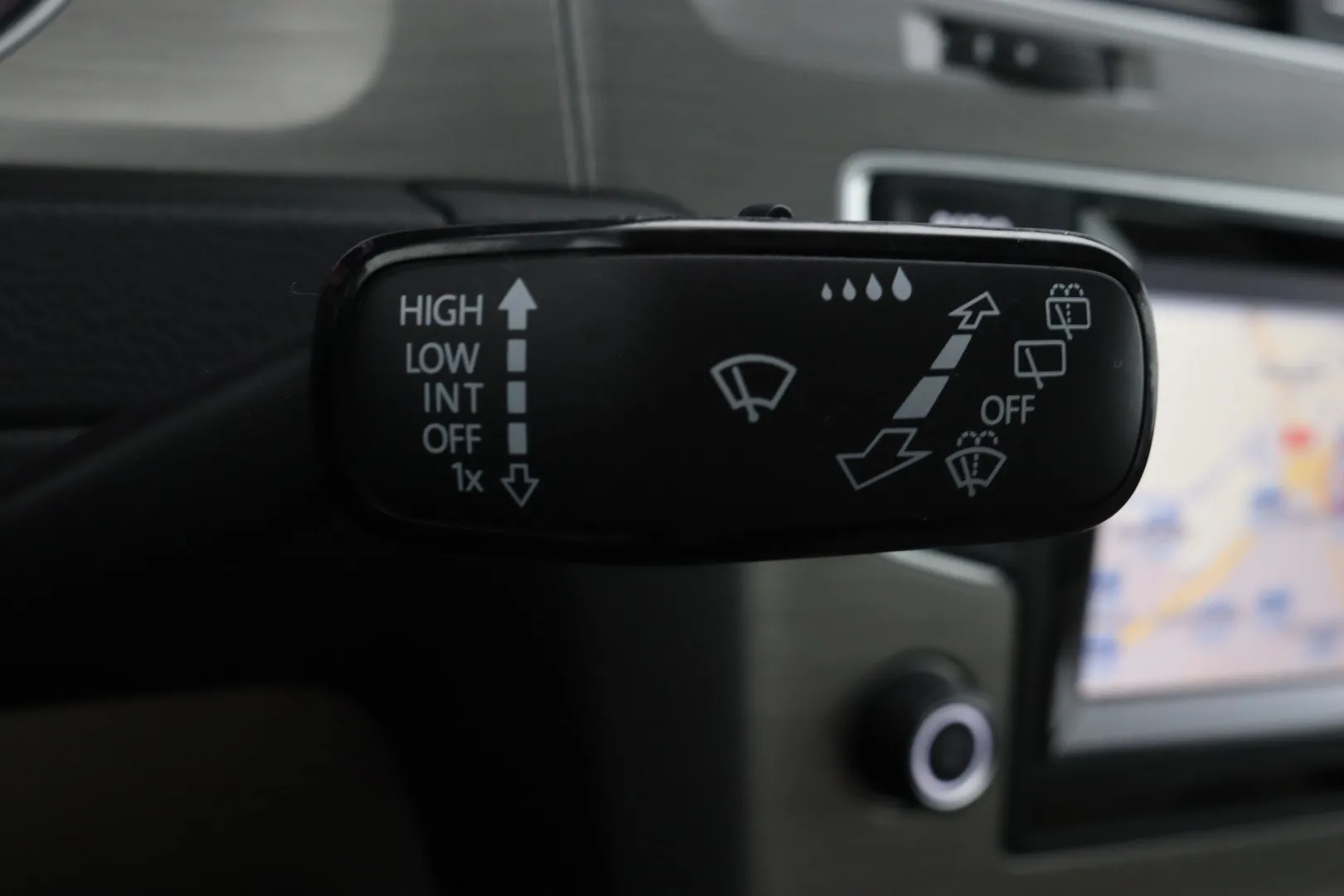 Volkswagen Golf CJS-852 carousel image