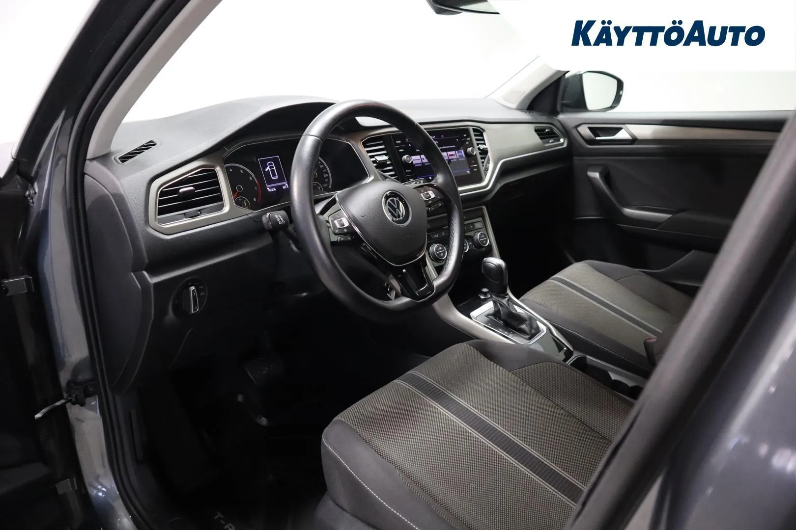 Volkswagen T-Roc XXJ-162 carousel image