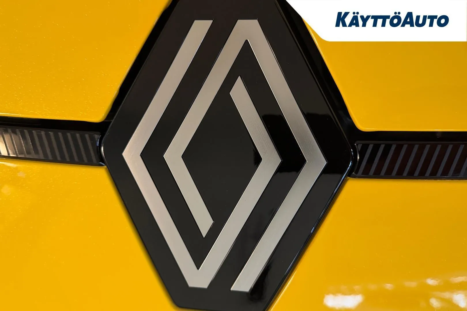 Renault 5 KXN-932 carousel image