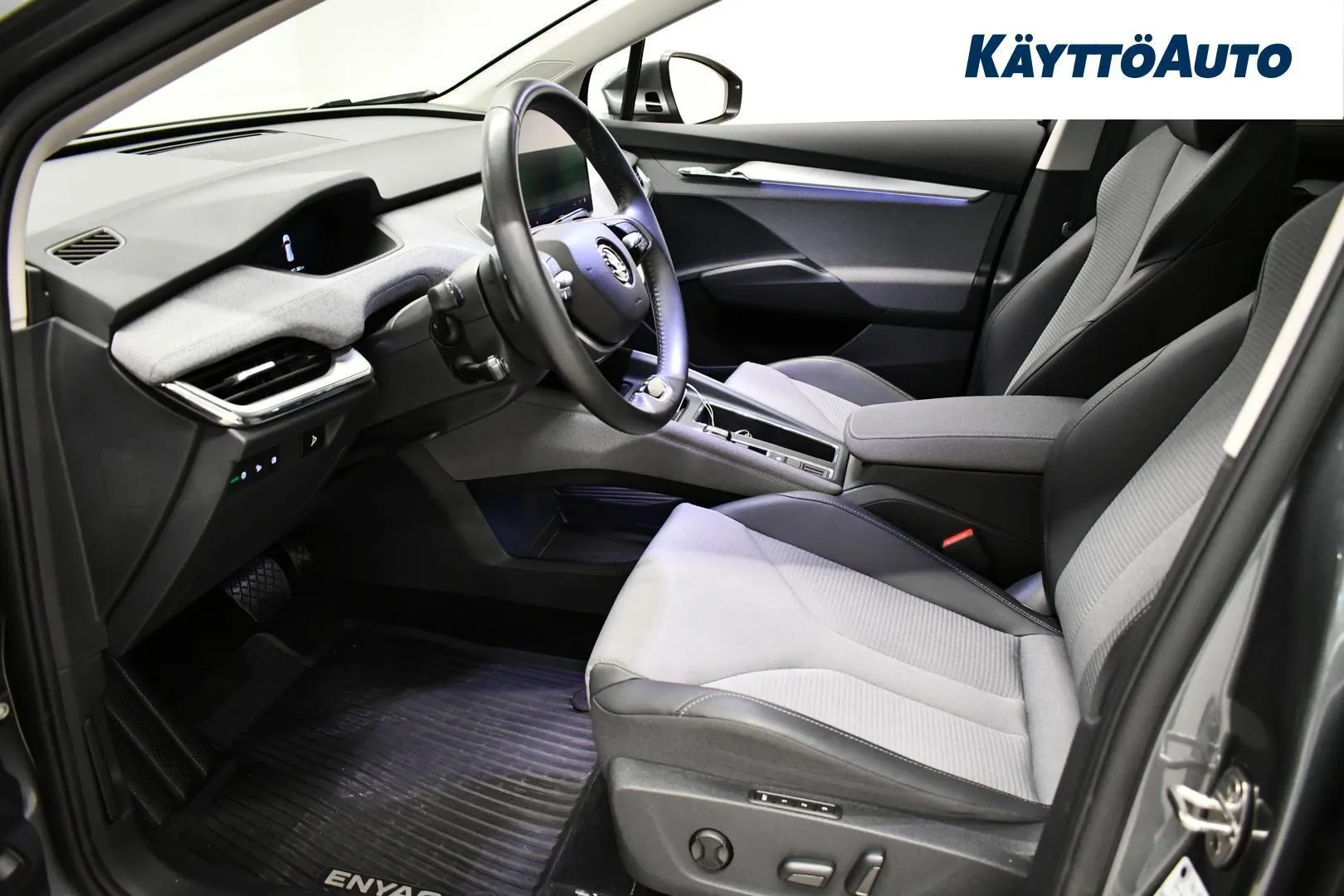 Skoda Enyaq RVO-876 carousel image