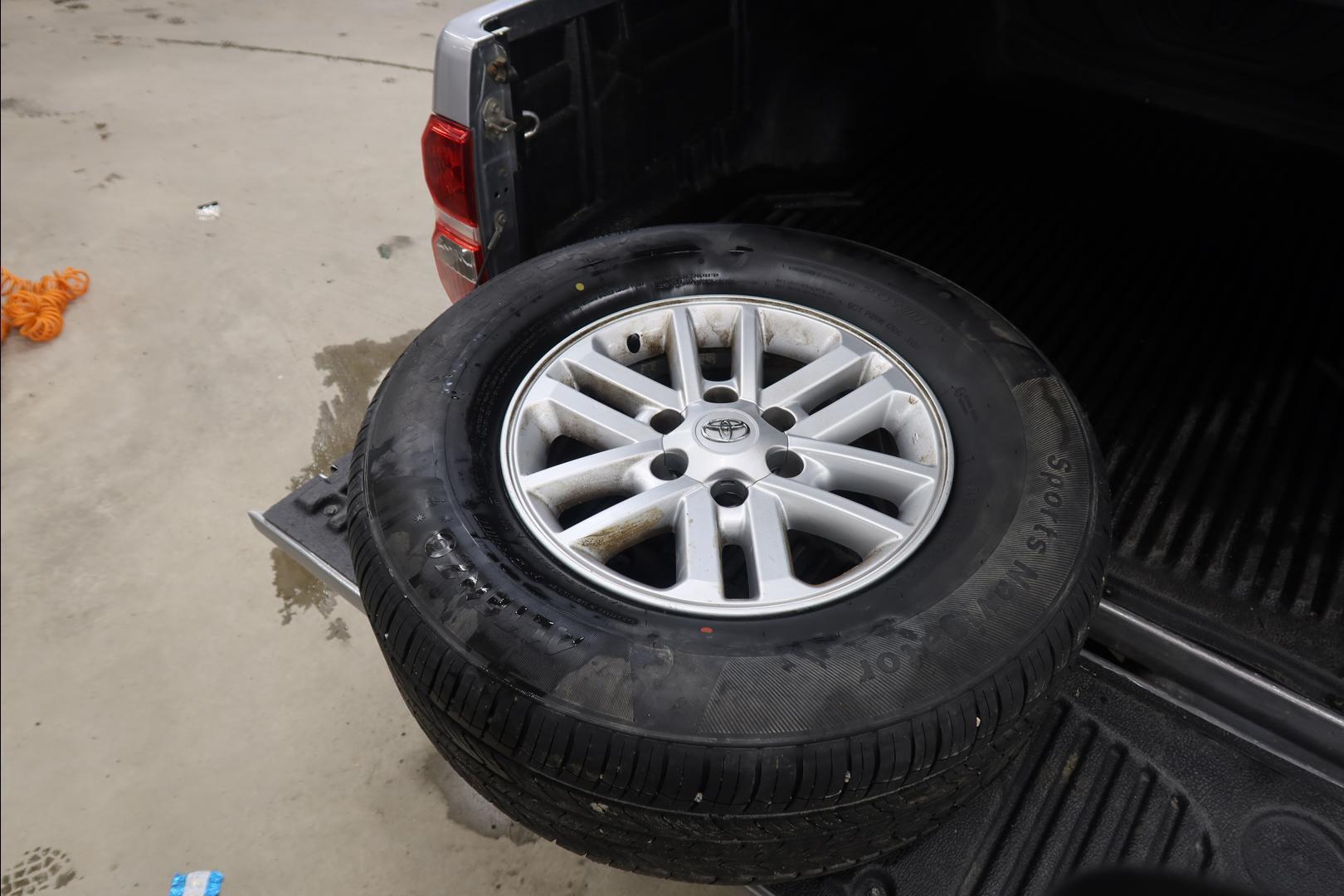 Toyota Hilux 2016, kuva 5/28