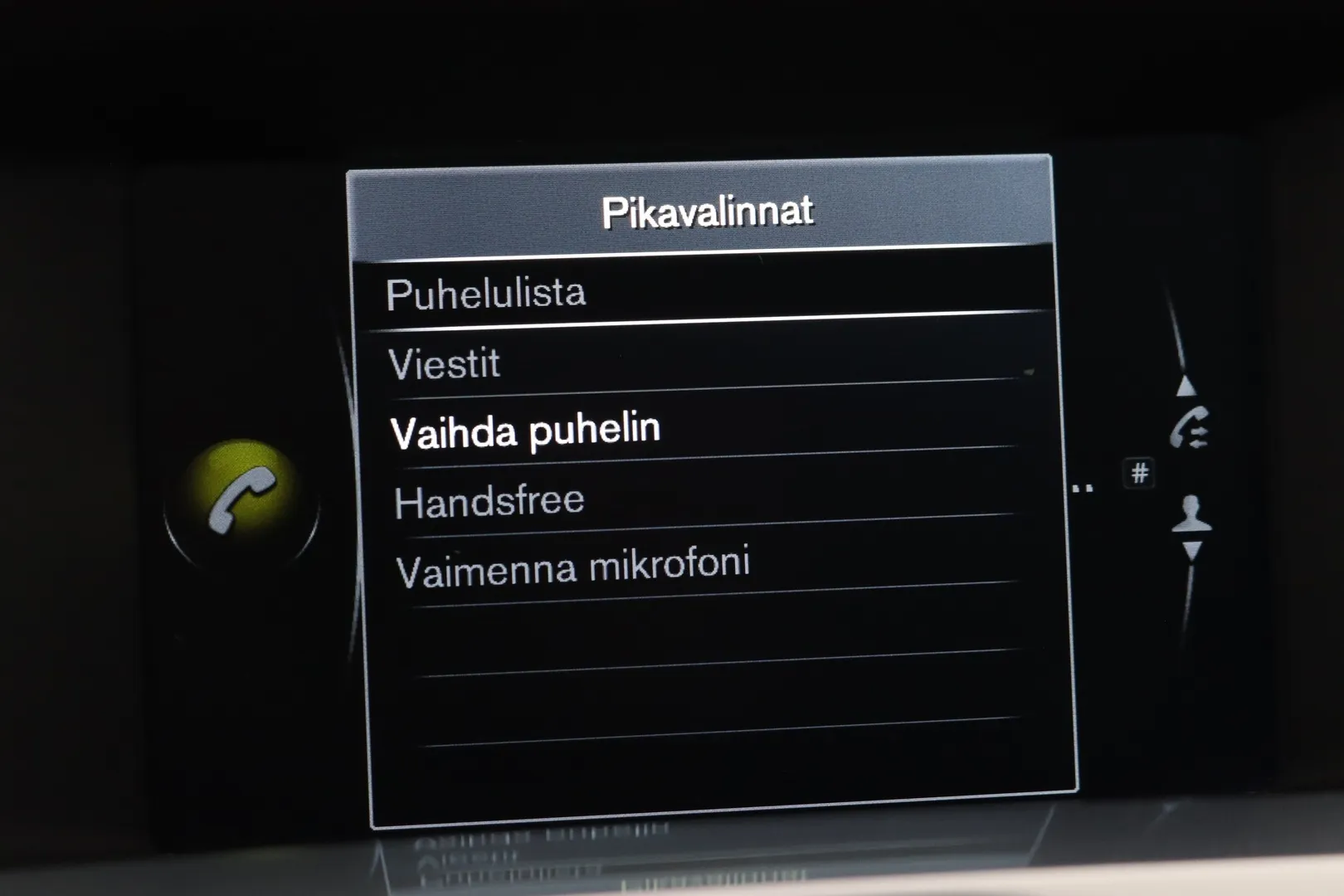 Volvo V60 YXG-168 carousel image