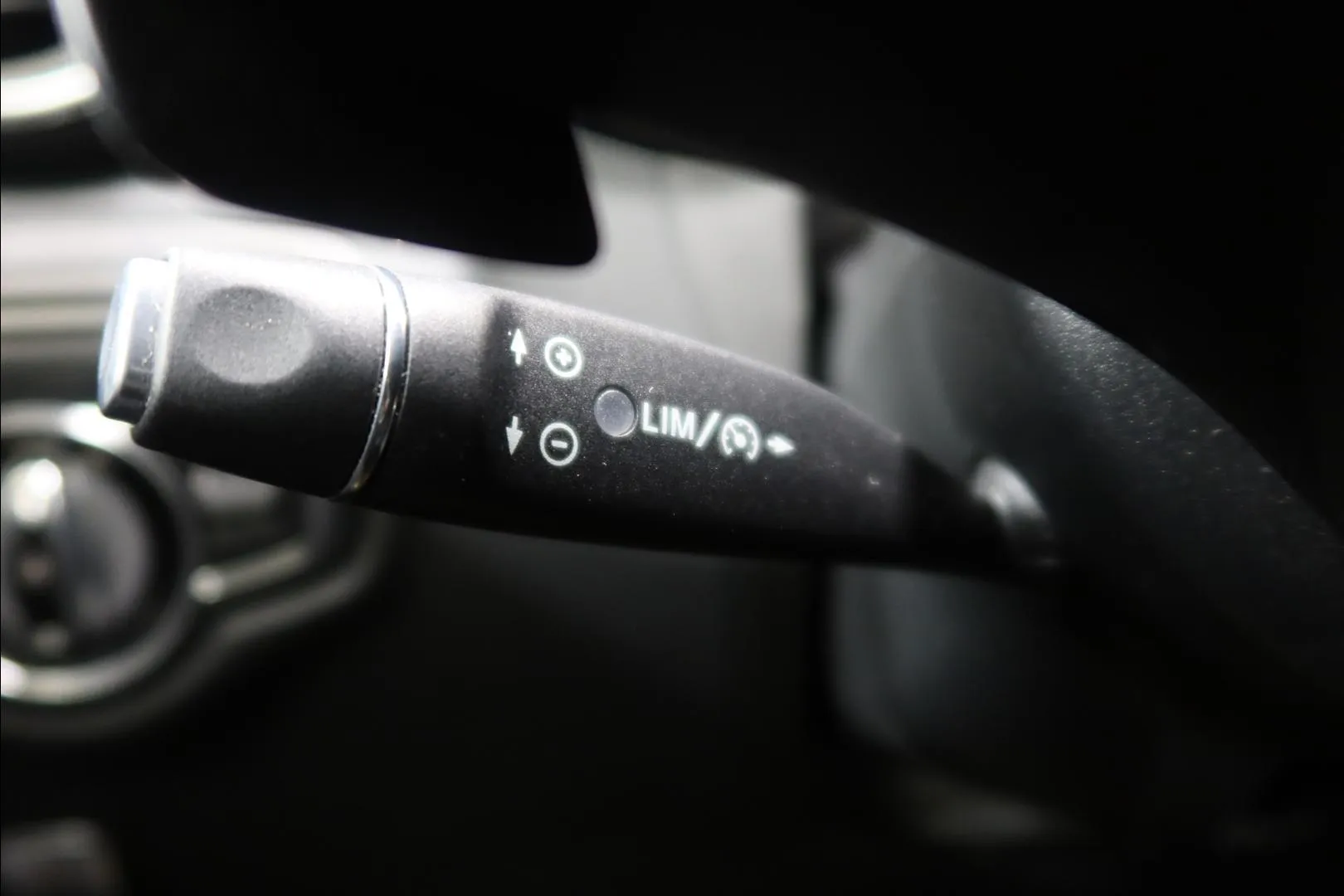 Mercedes-Benz GLC OUV-414 carousel image