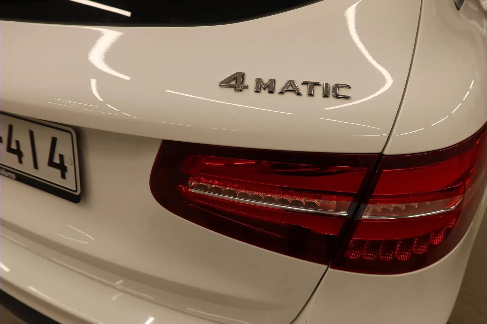 Mercedes-Benz GLC OUV-414 carousel image