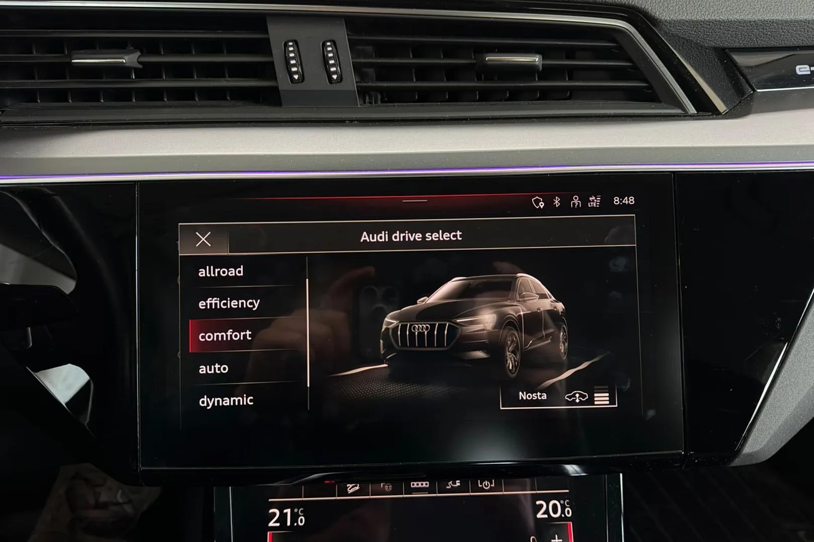 Audi e-tron KUS-480 carousel image