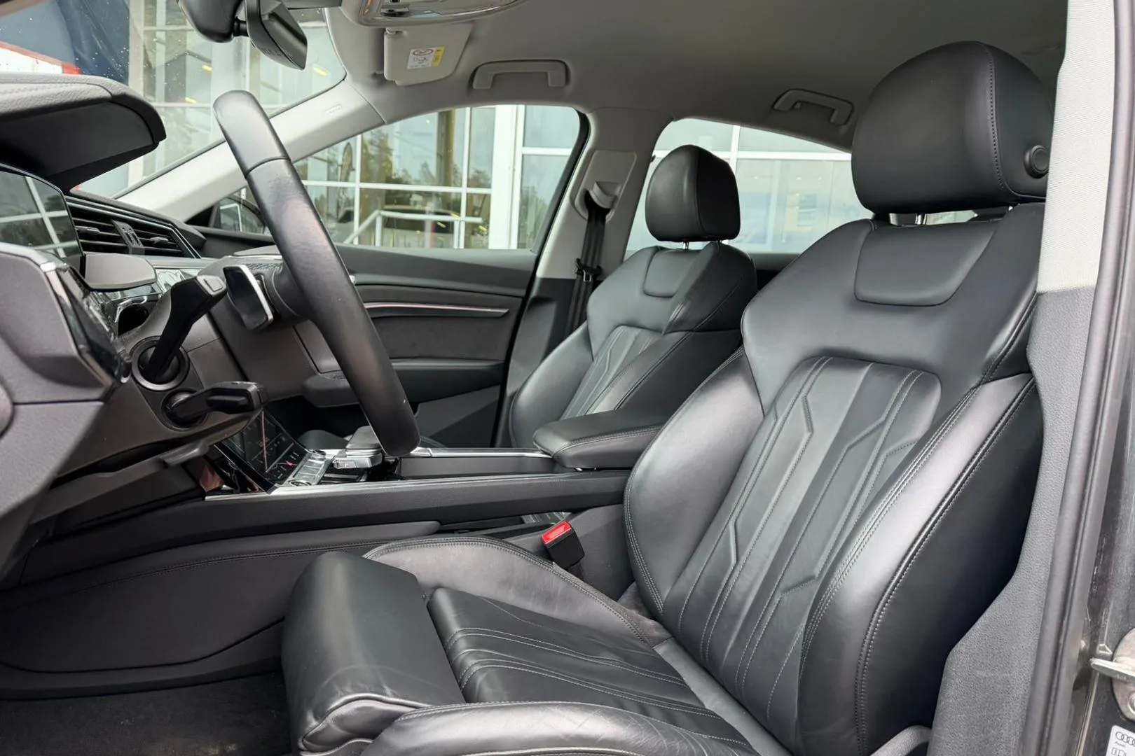 Audi e-tron KUS-480 carousel image