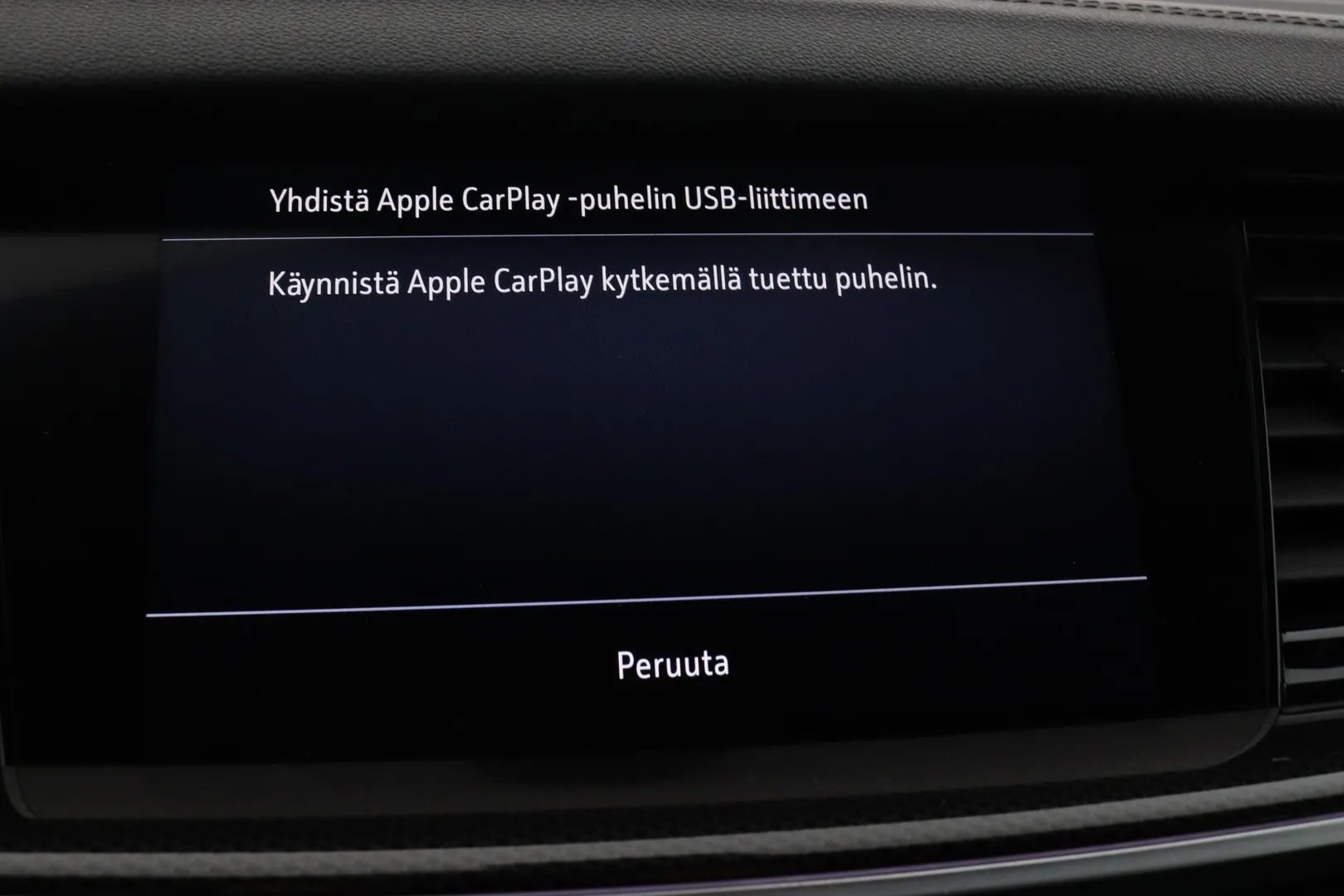 Opel Insignia GPB-401 carousel image