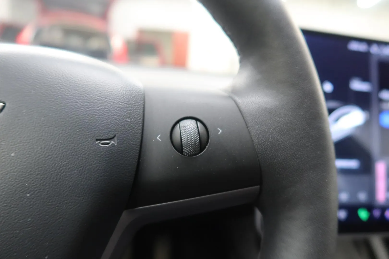 Tesla Model 3 YXP-464 carousel image