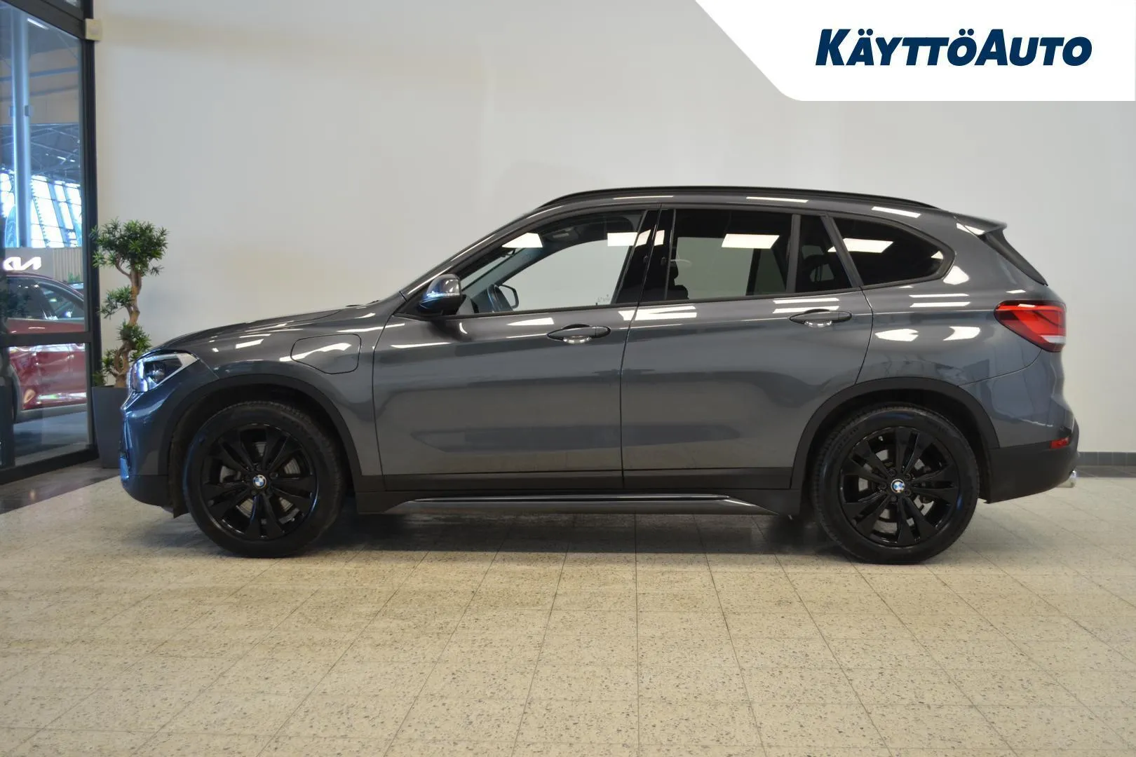 BMW X1 MYX-767 carousel image