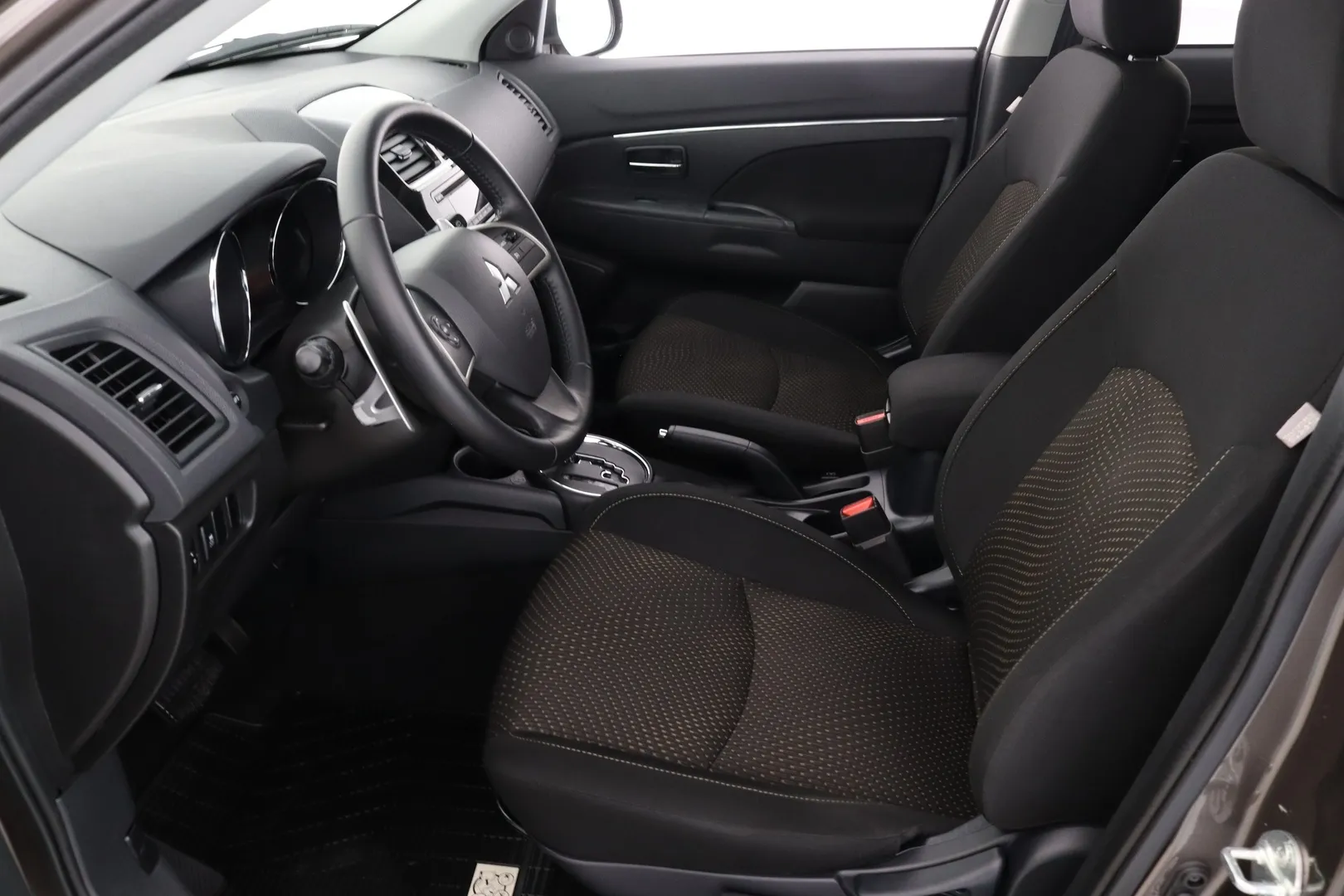 Mitsubishi ASX BSK-284 carousel image