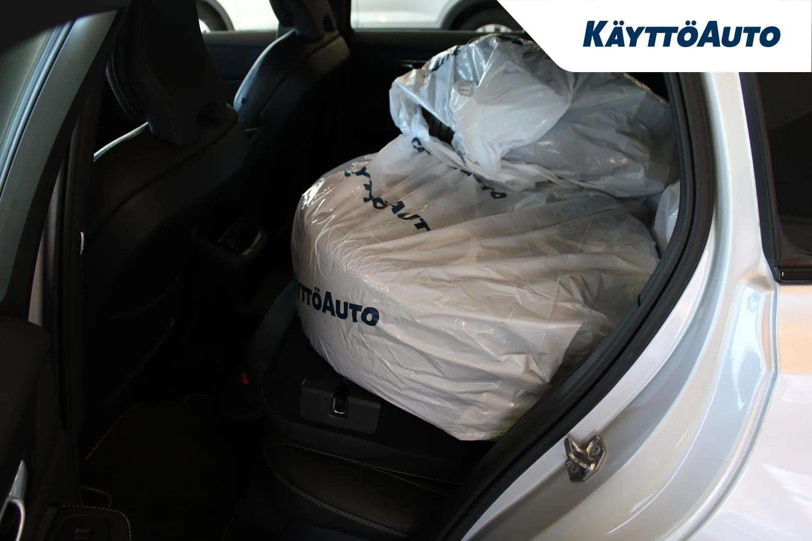 Volvo V60 CSB-157 carousel image