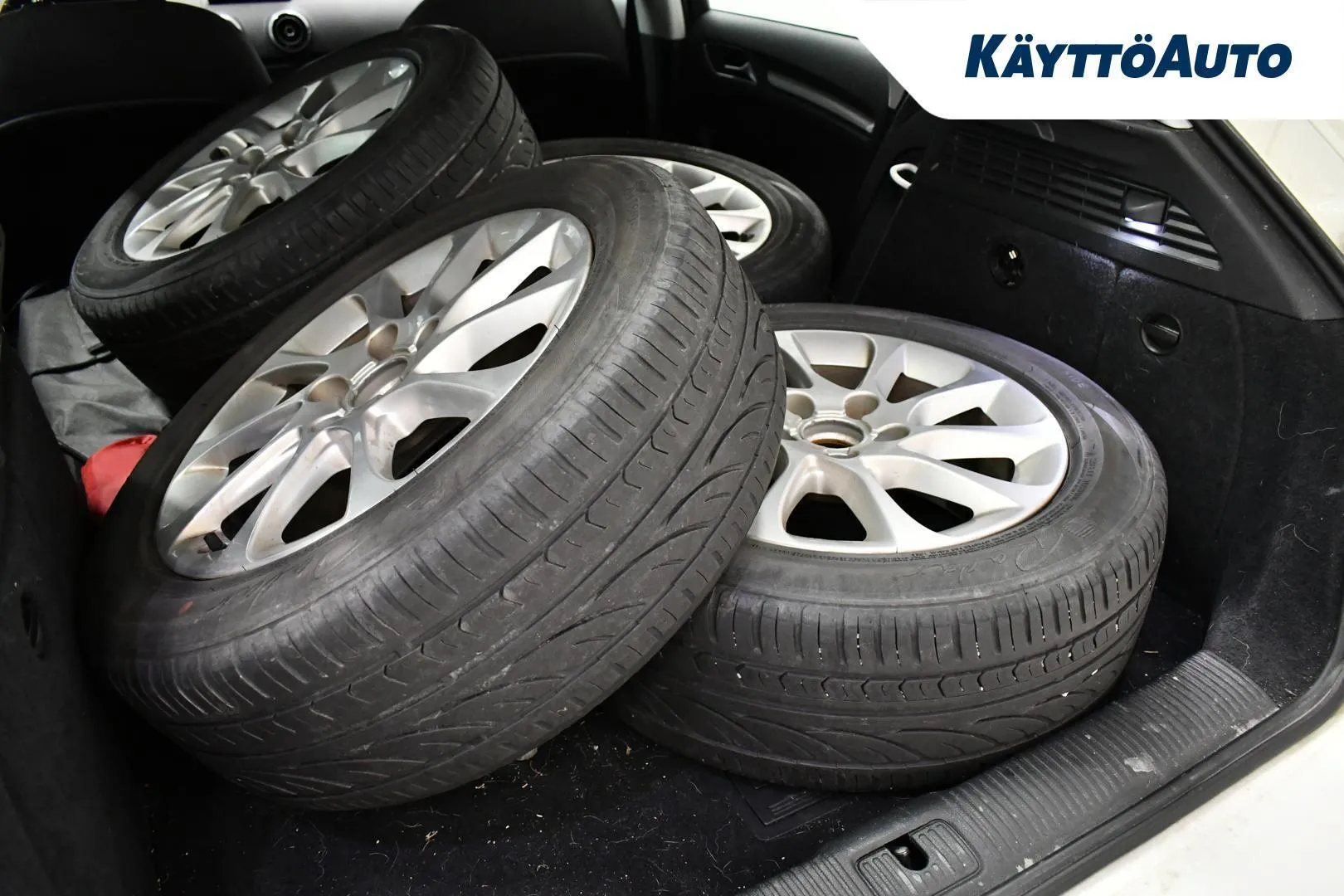 Audi A3 CTK-604 carousel image