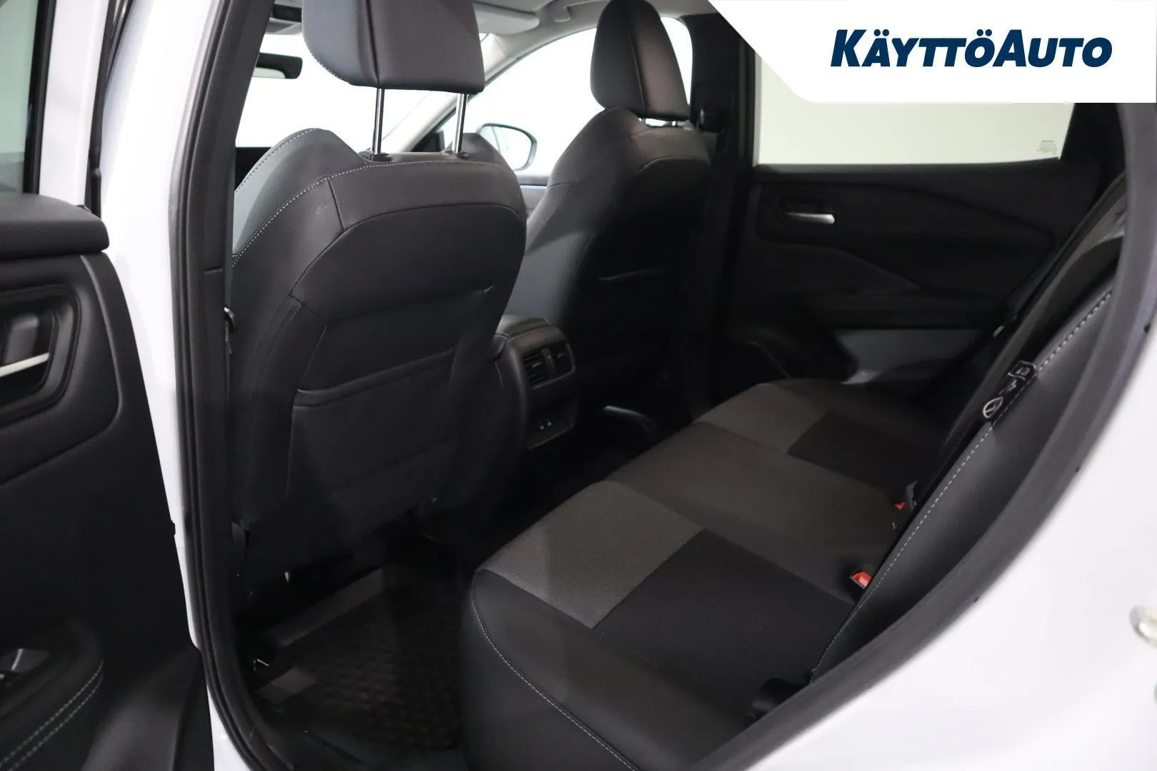 Nissan Qashqai SRL-852 carousel image