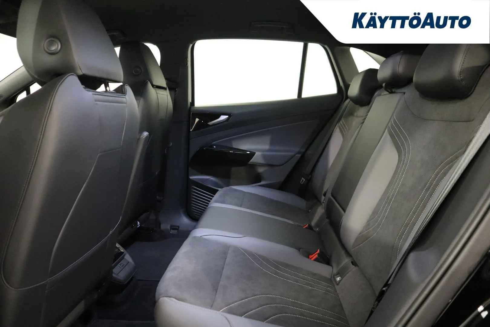 Volkswagen ID.4 ZRC-682 carousel image