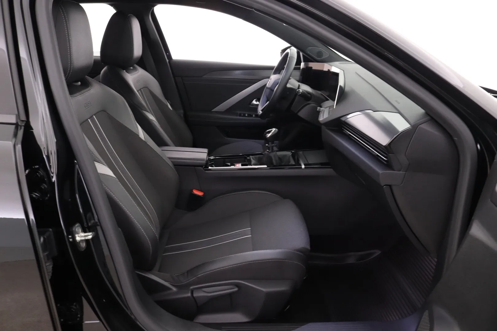 Opel Astra SPC-355 carousel image