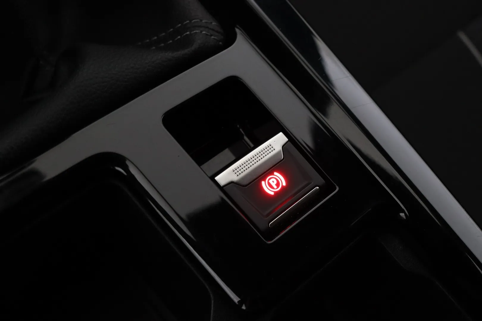 Opel Astra SPC-355 carousel image