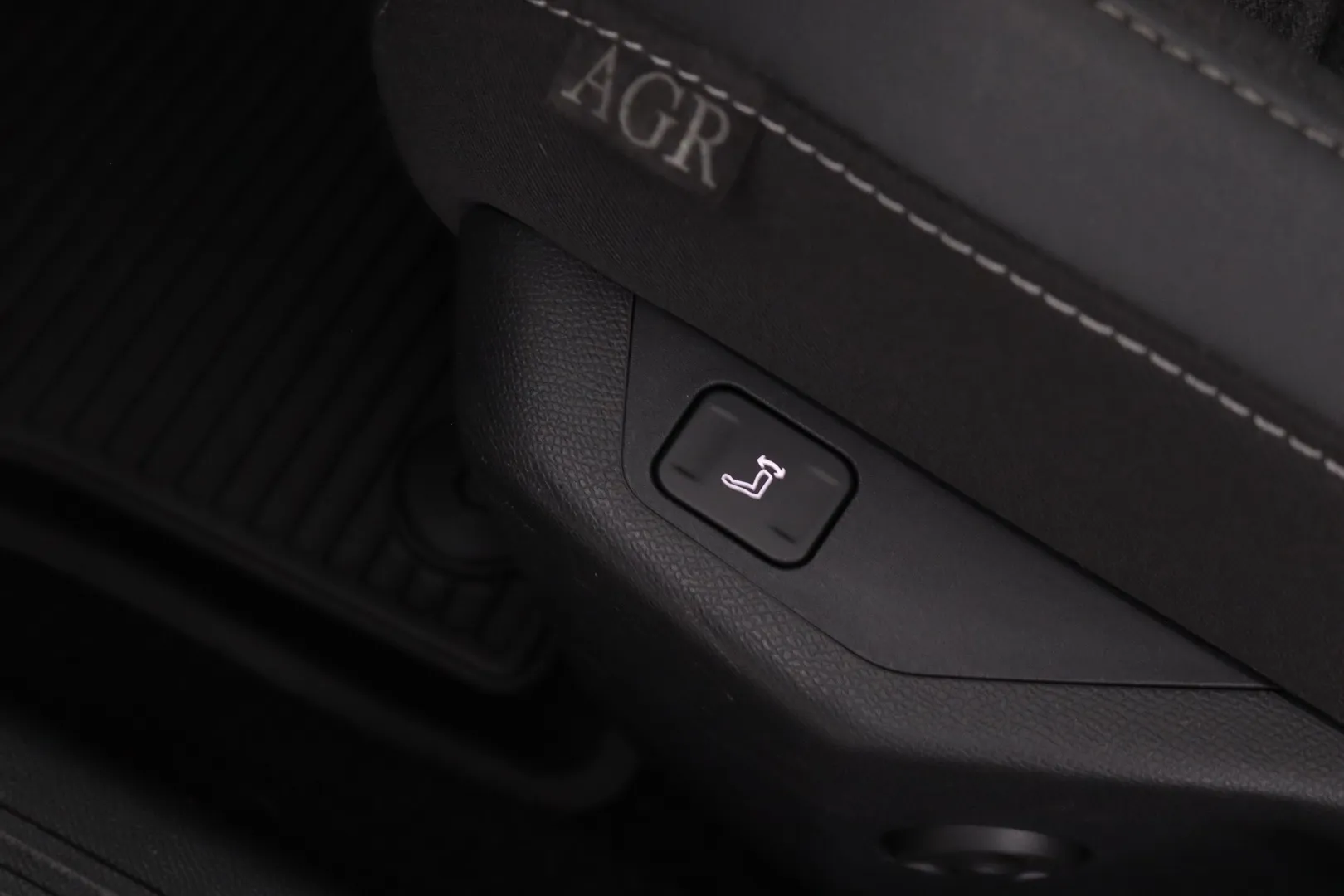 Opel Astra SPC-355 carousel image