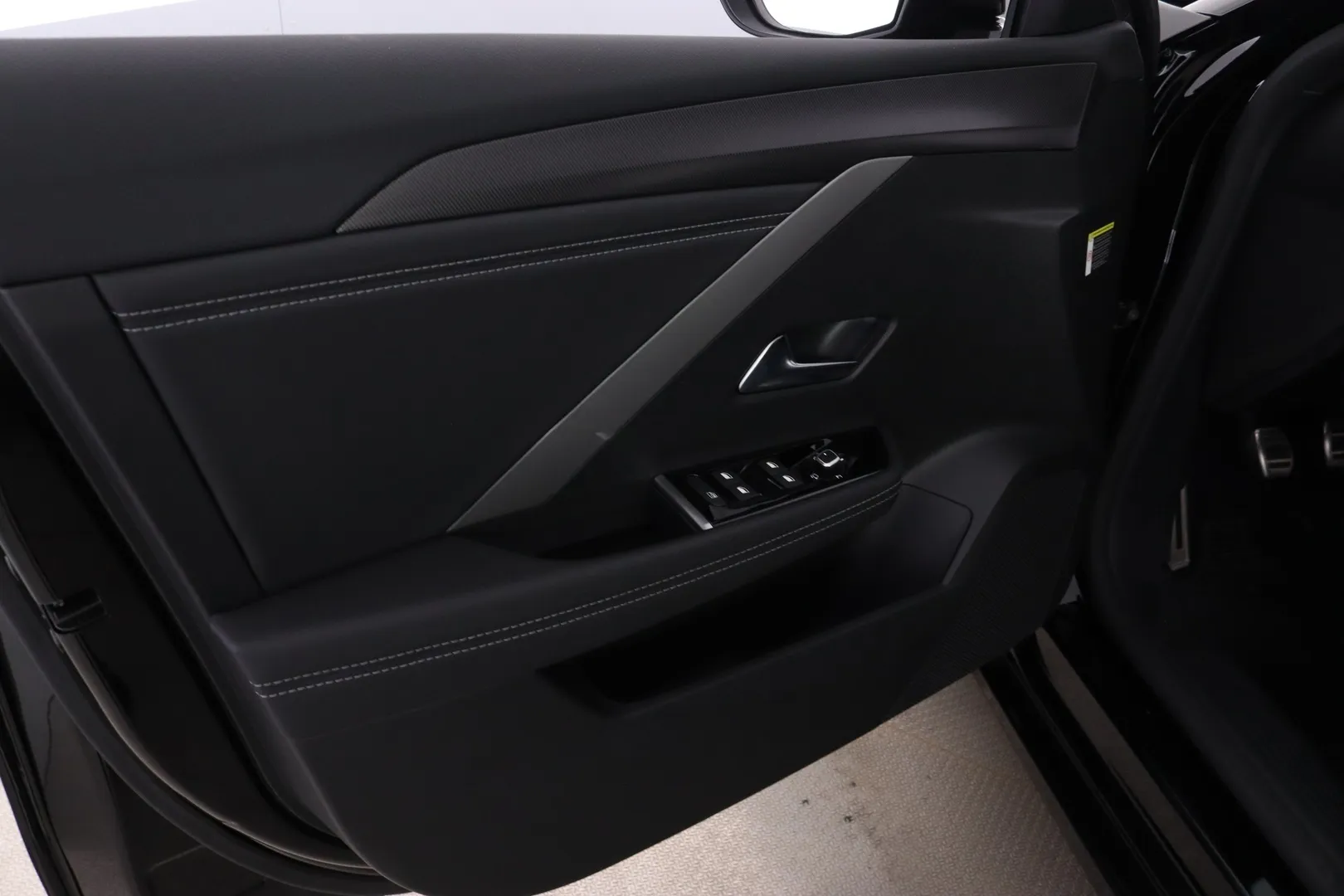 Opel Astra SPC-355 carousel image