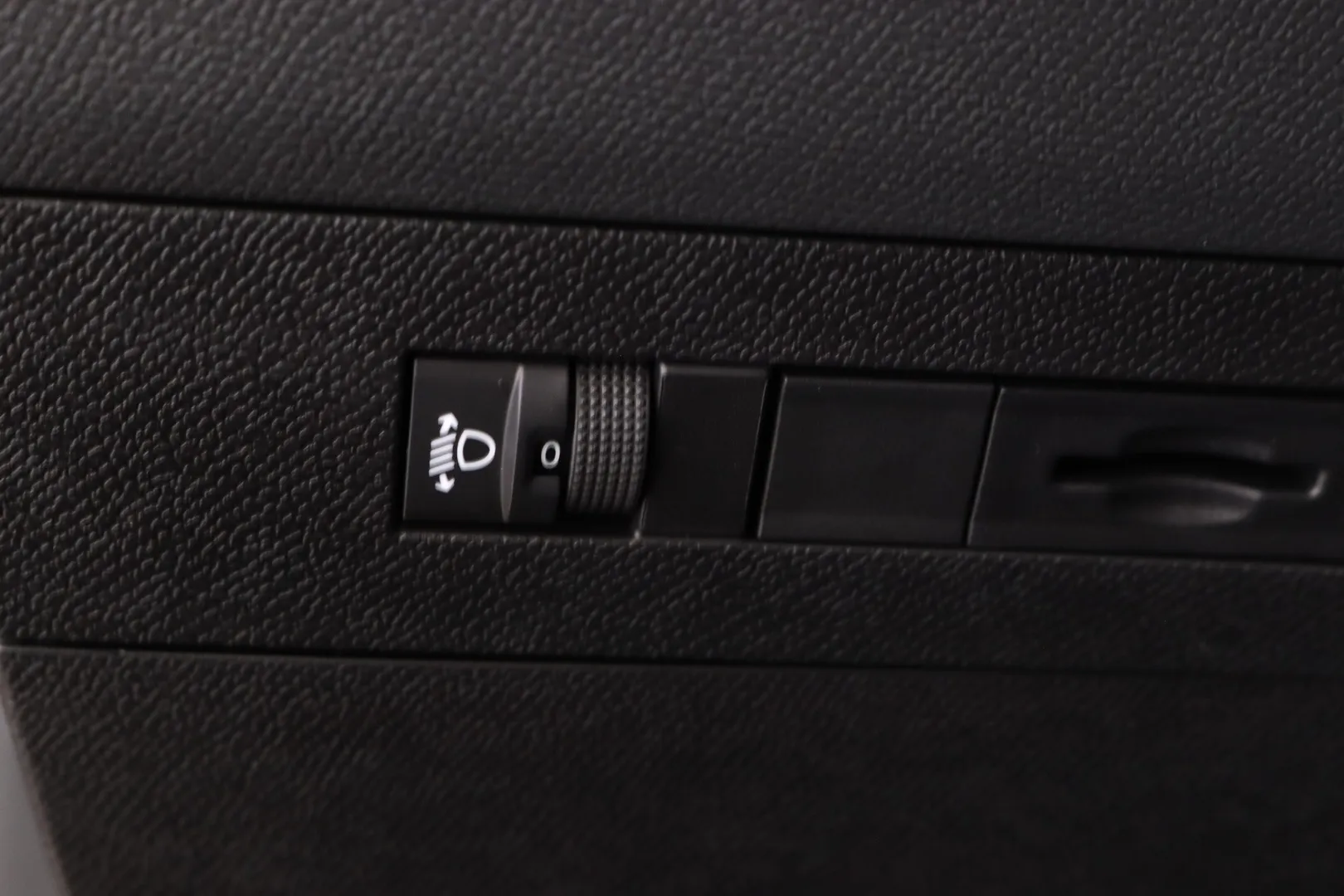 Opel Astra SPC-355 carousel image