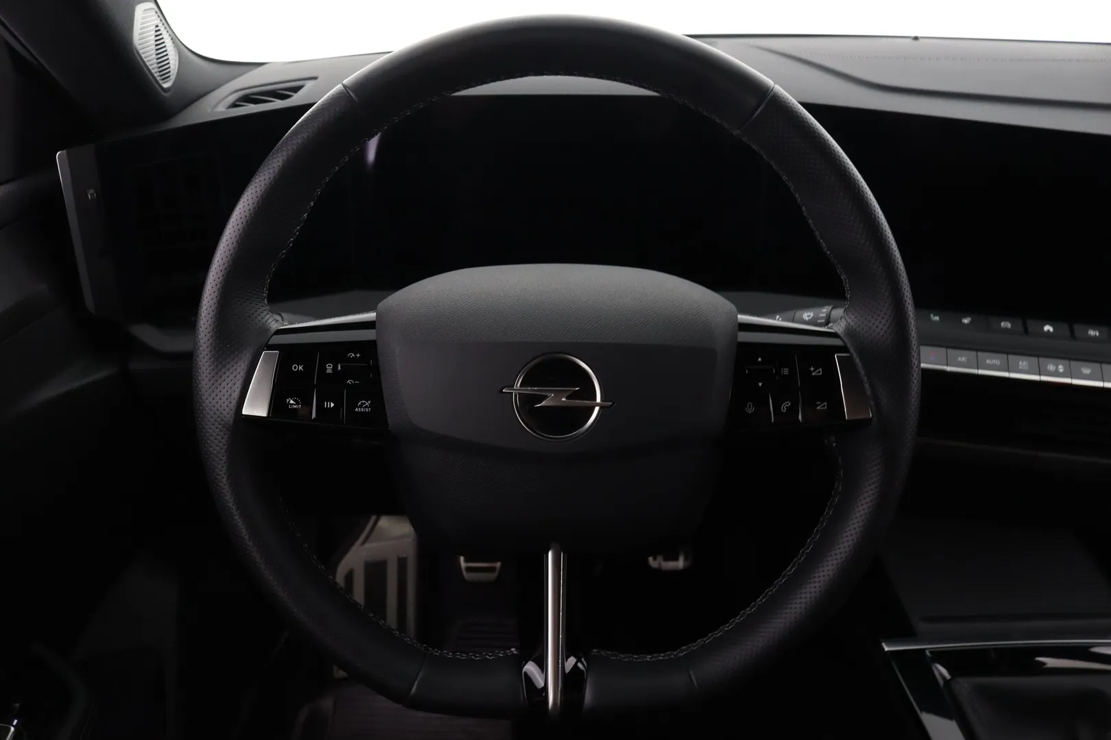 Opel Astra SPC-355 carousel image