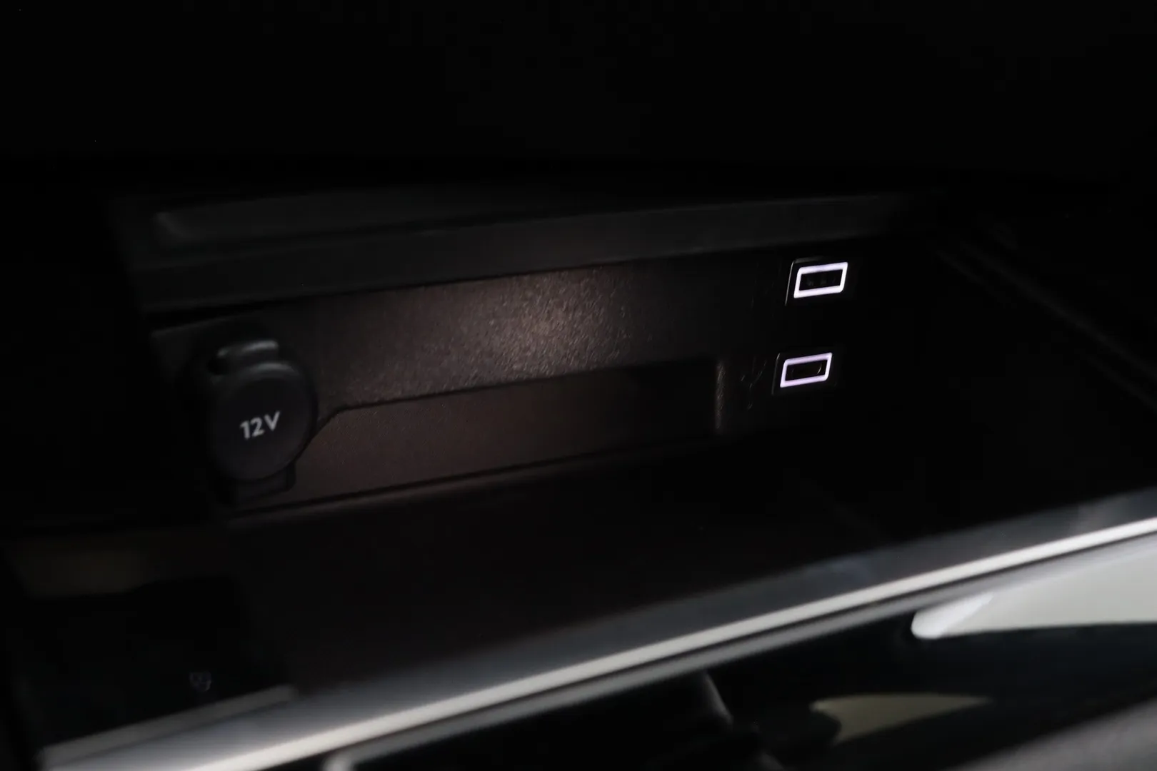 Opel Astra SPC-355 carousel image