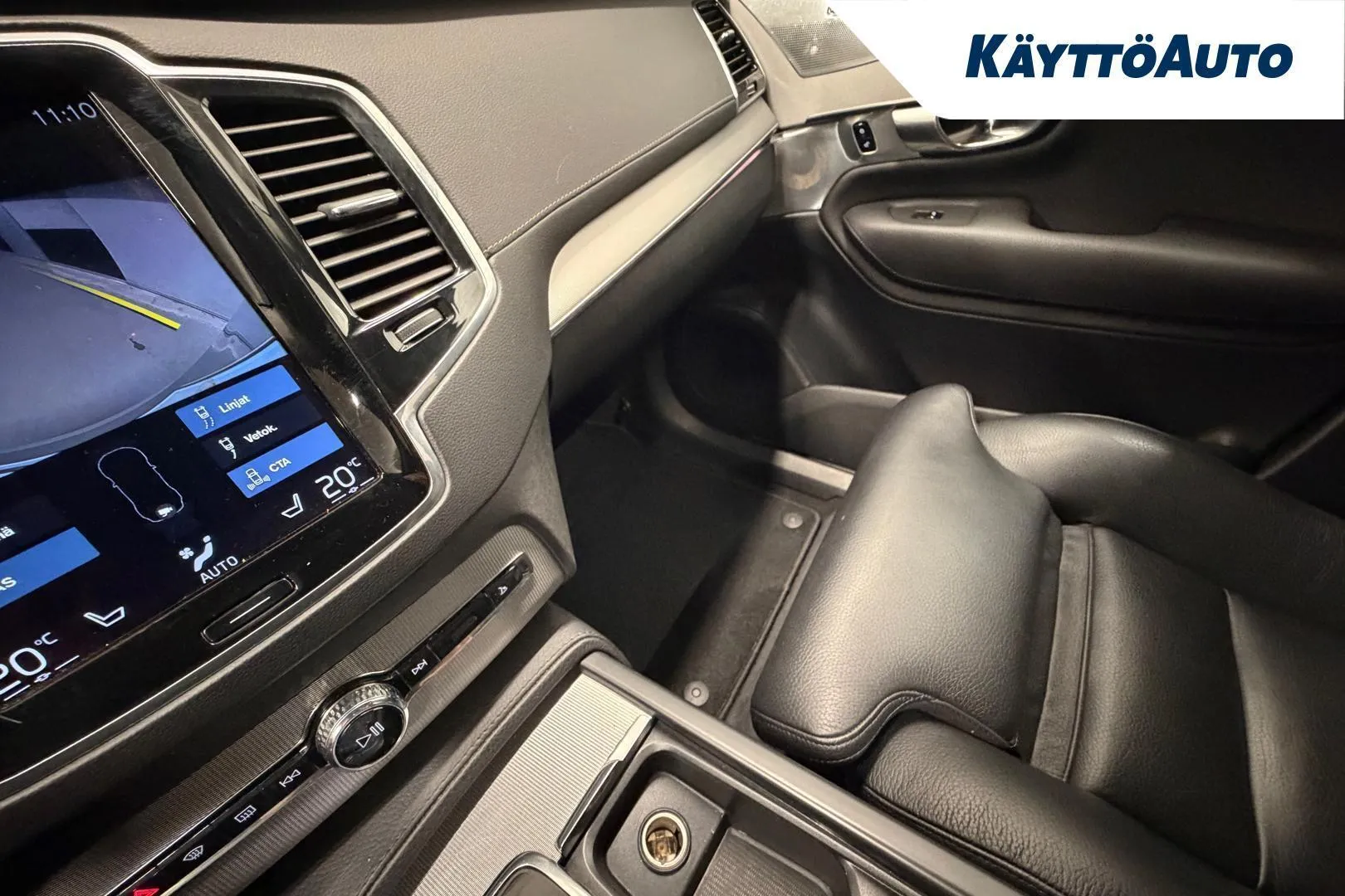 Volvo XC90 MTY-930 carousel image