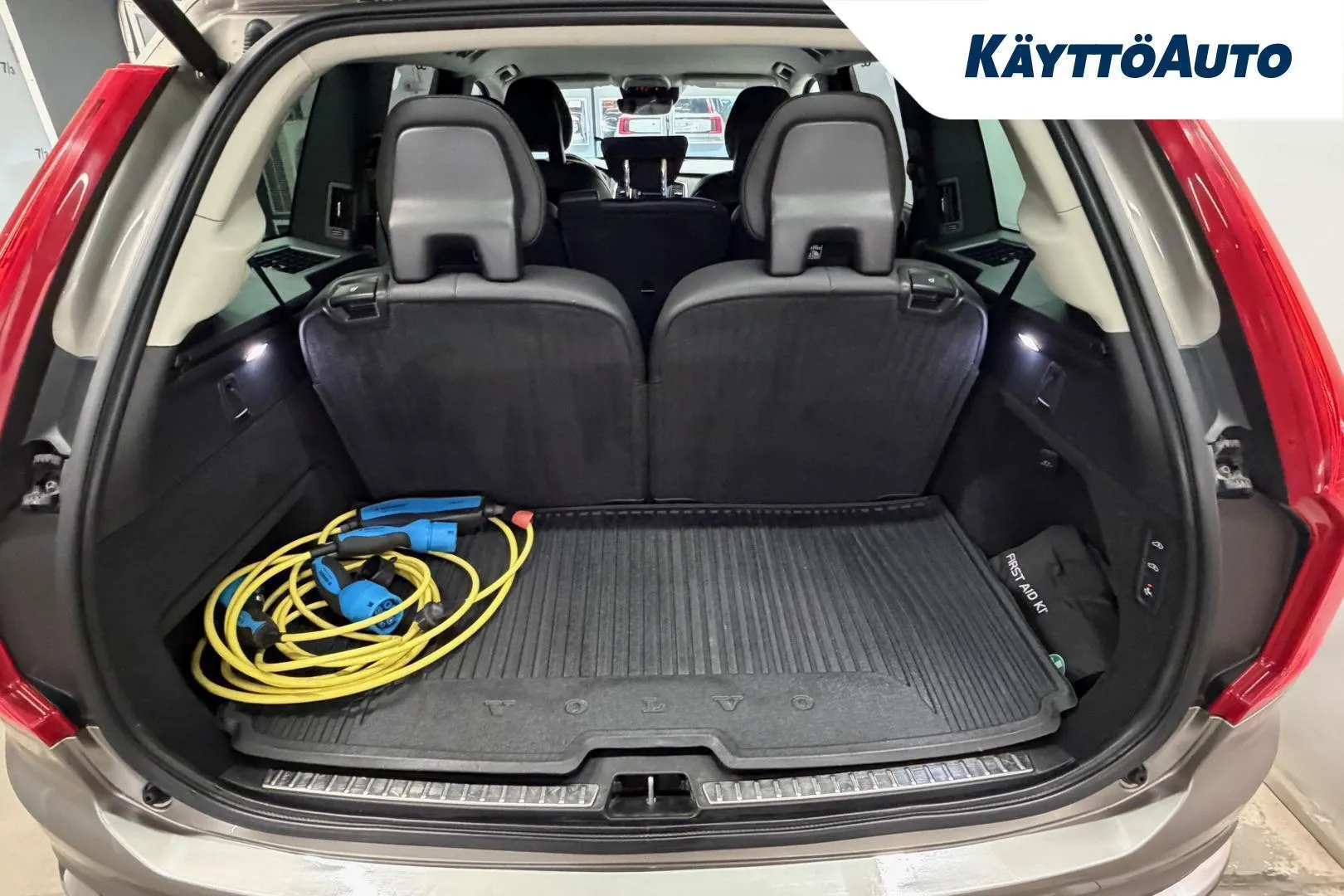 Volvo XC90 MTY-930 carousel image