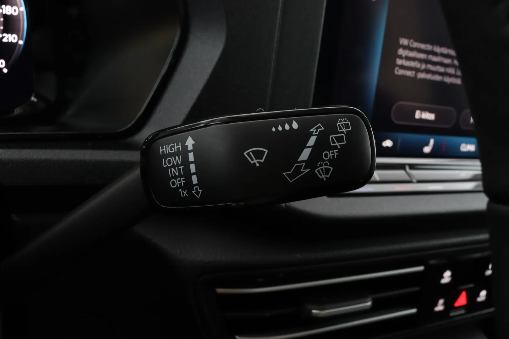 Volkswagen Caddy Maxi ZRH-385 carousel image