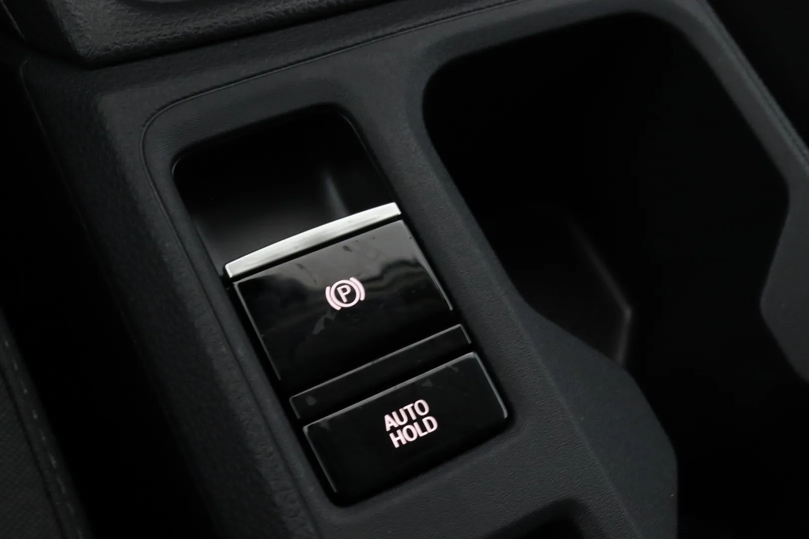 Volkswagen Caddy Maxi ZRH-385 carousel image