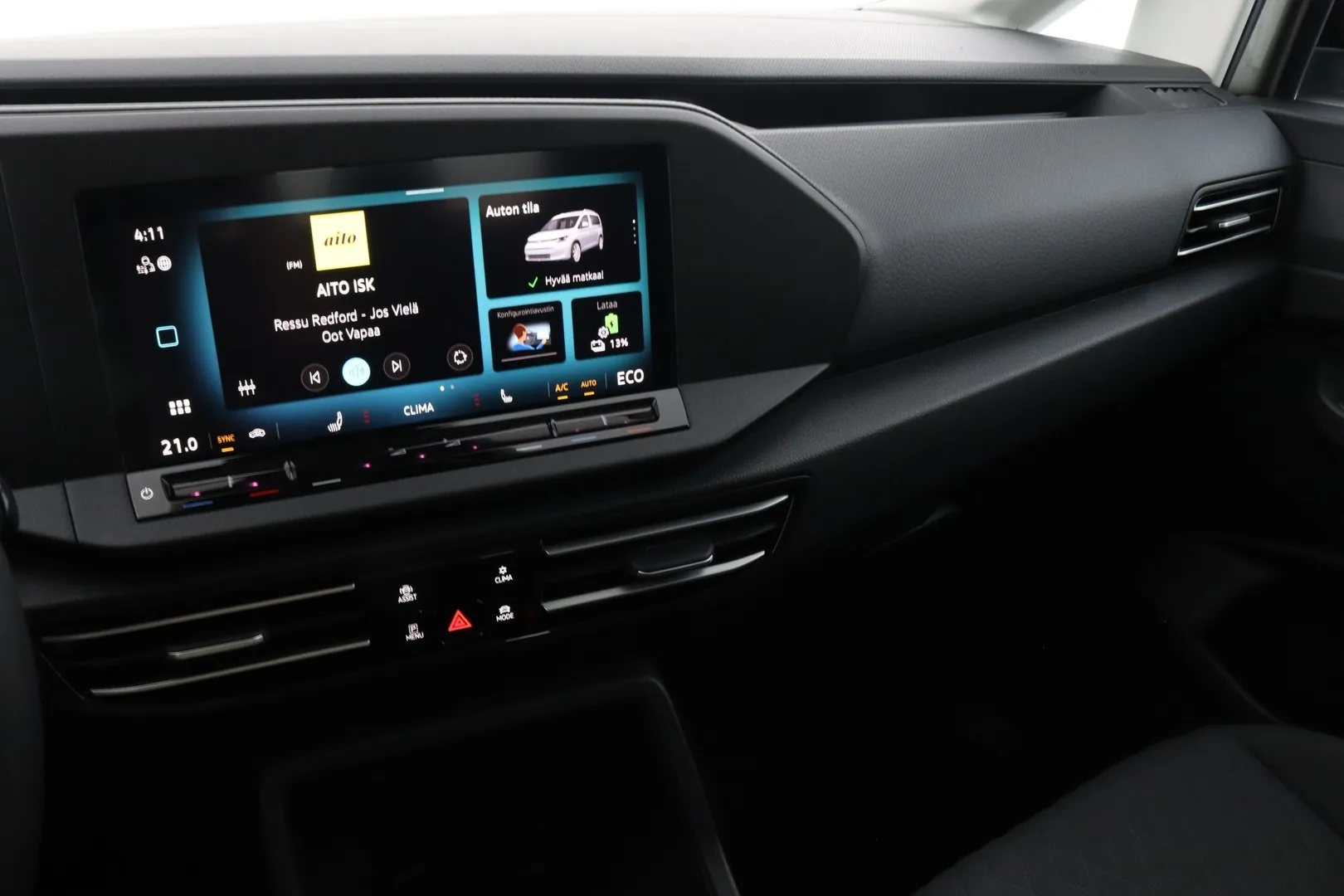 Volkswagen Caddy Maxi ZRH-385 carousel image