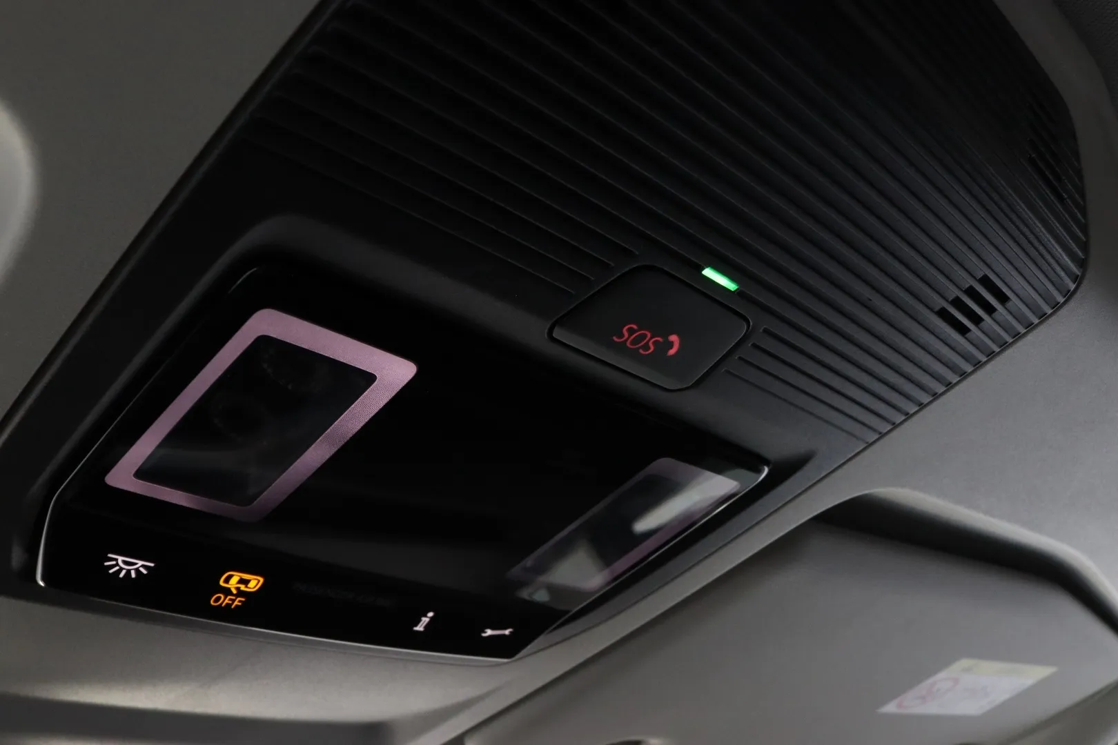 Volkswagen Caddy Maxi ZRH-385 carousel image