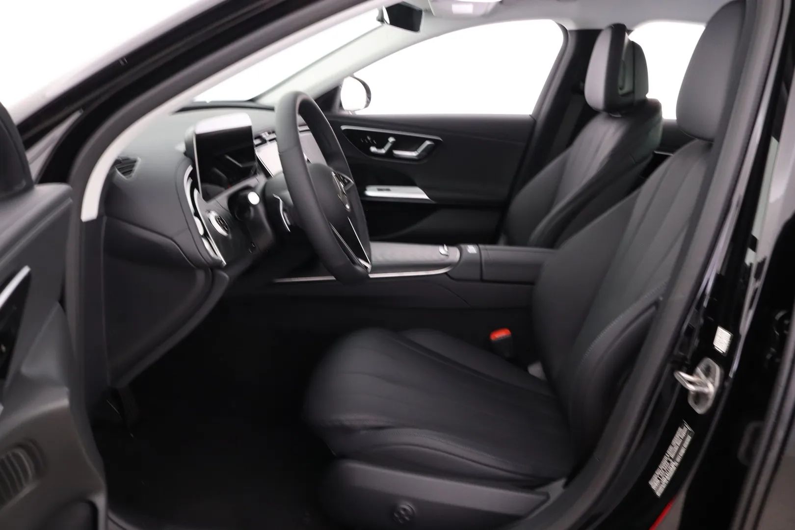 MERCEDES-BENZ E MRP-637 carousel image