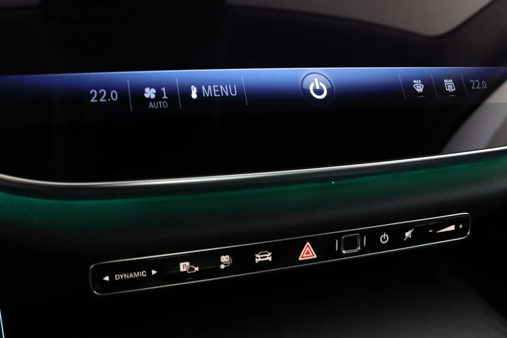 MERCEDES-BENZ E MRP-637 carousel image