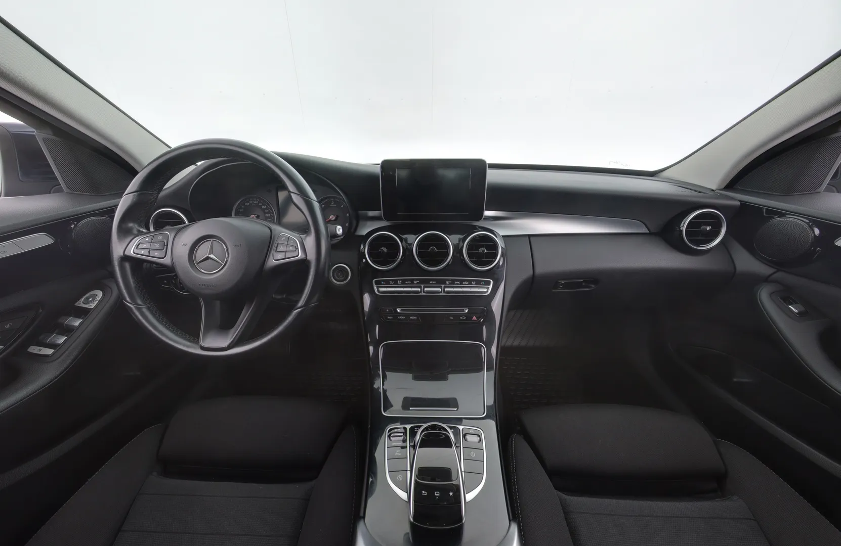 Mercedes-Benz C UZF-583 carousel image