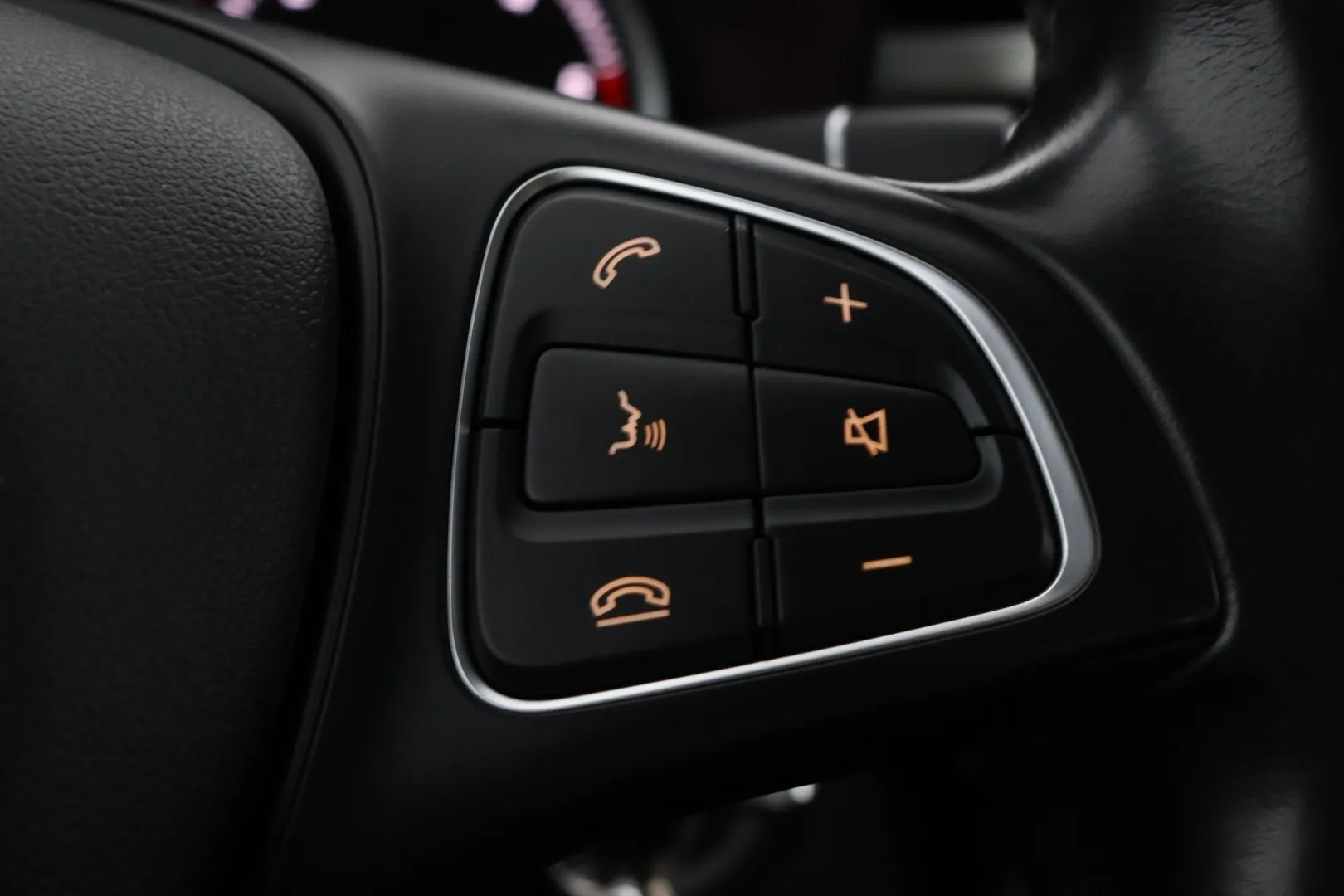 Mercedes-Benz C UZF-583 carousel image