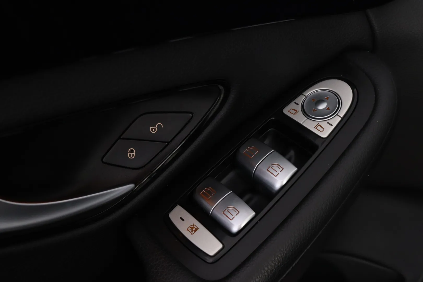 Mercedes-Benz C UZF-583 carousel image