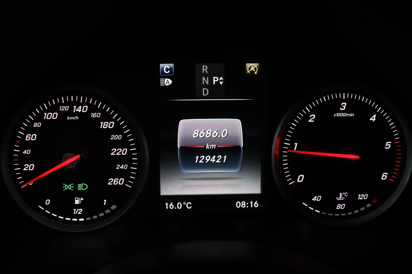 Mercedes-Benz C UZF-583 carousel image