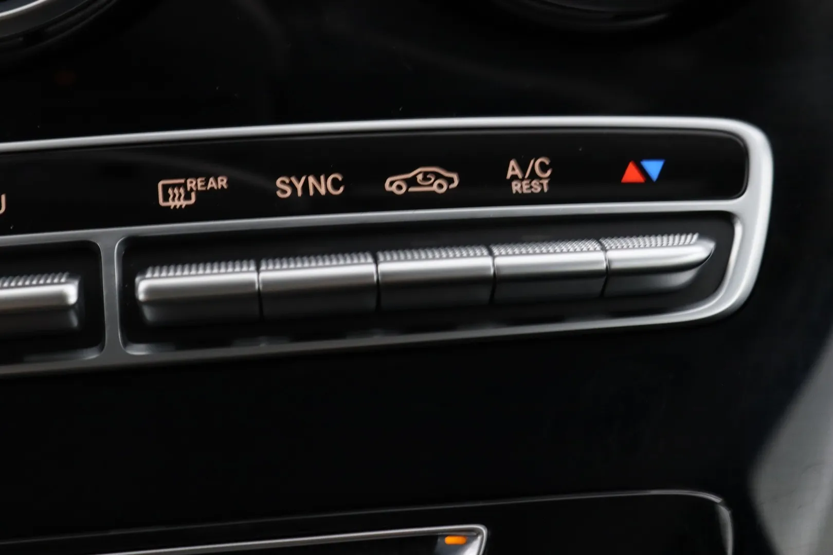 Mercedes-Benz C UZF-583 carousel image